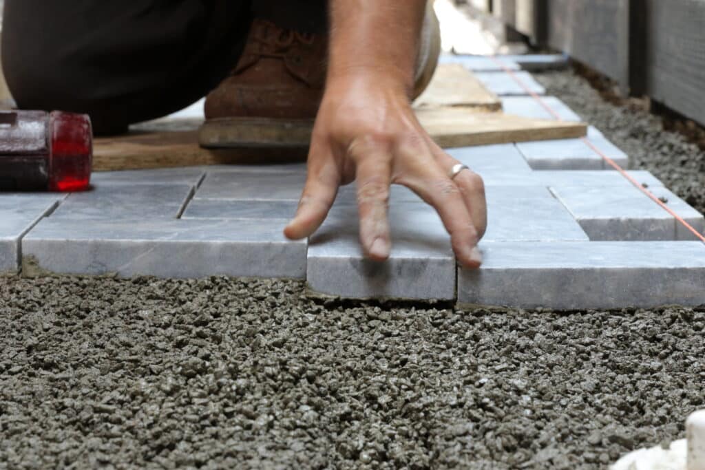 paver application on trass bedding mortar