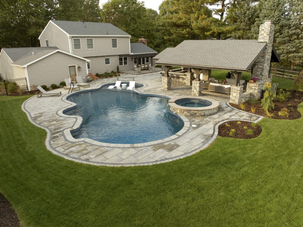 newcastle lawn landscaping hardsacpe installation in wyomissing pa 2